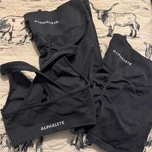 Alphalete Black Seamless Sports Bra and Leggings Set
